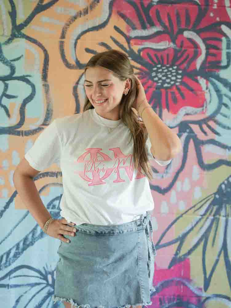 simple phi mu strikethrough Tee